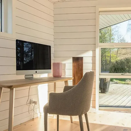 Dom wakacyjny Modern Summer House With Private Forest In Vejby