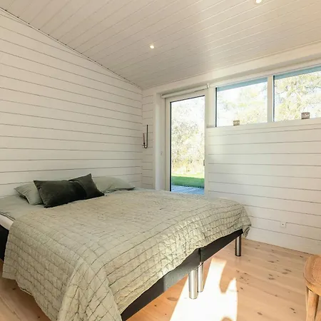Modern Summer House With Private Forest In Semesterbostad *