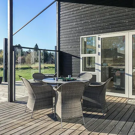 Modern Summer House With Private Forest In Semesterbostad *